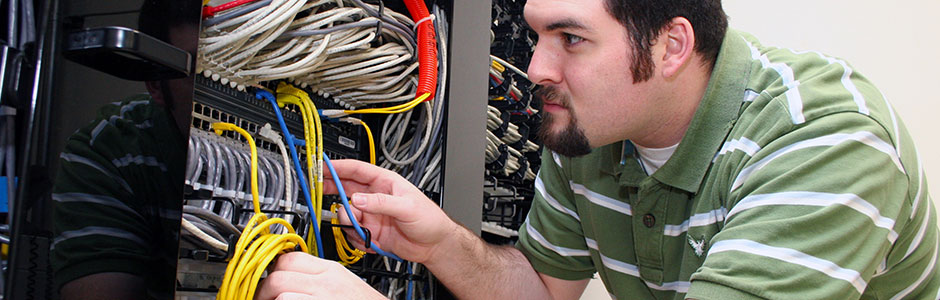 IT - Network Specialist Security Analyst 