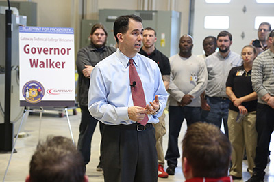 Governor Scott Walker visits Gateway’s SC Johnson integrated Manufacturing and Engineering Technology Center