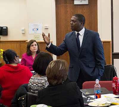 Kwabena Antone Nixon speaks to students