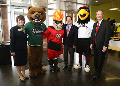 Governor Scott Walker visits Gateway’s SC Johnson integrated Manufacturing and Engineering Technology Center