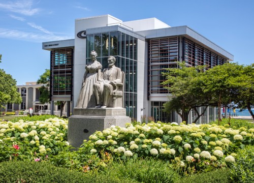 Racine Campus' Abraham & Marry Todd Lincoln Statue by the Lincoln Center